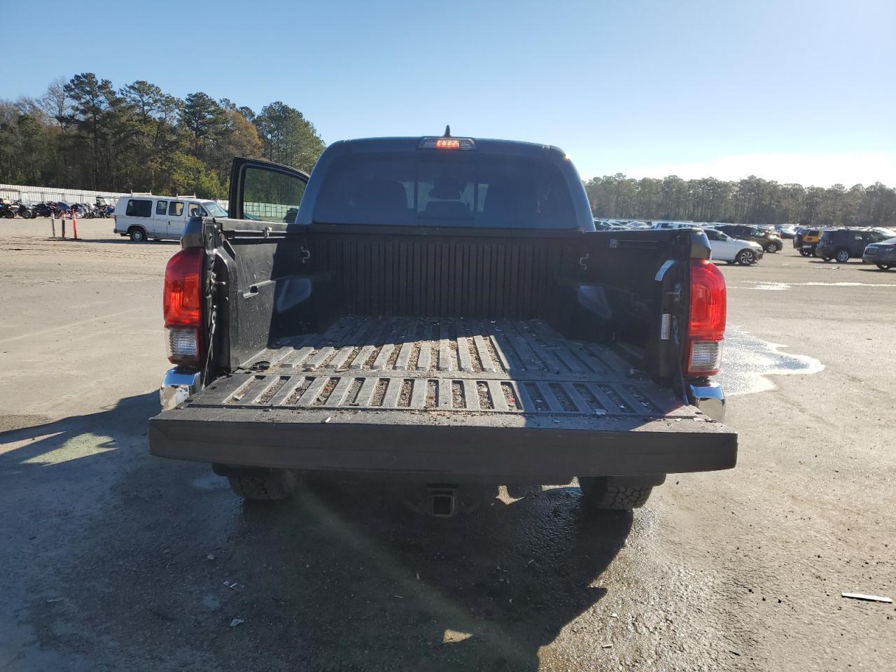 2019 TOYOTA TACOMA DOU - Фото 6