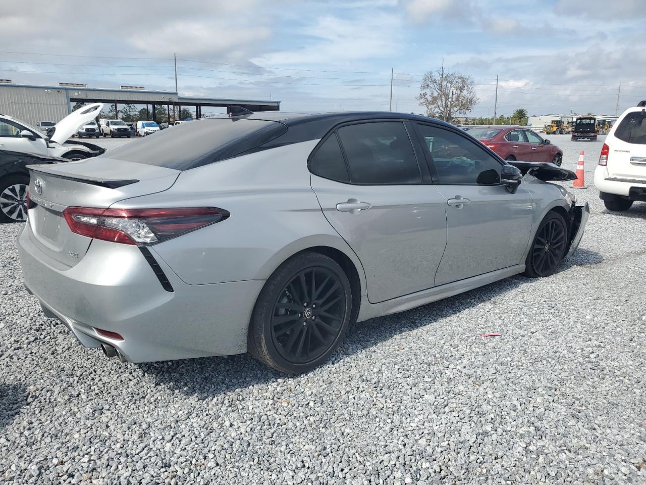 2022 TOYOTA CAMRY XSE - Фото 3