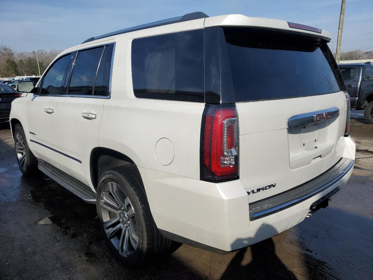 2017 GMC YUKON DENA - Фото 2