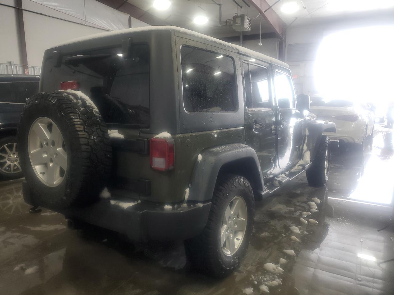 2015 JEEP WRANGLER U - Image 3