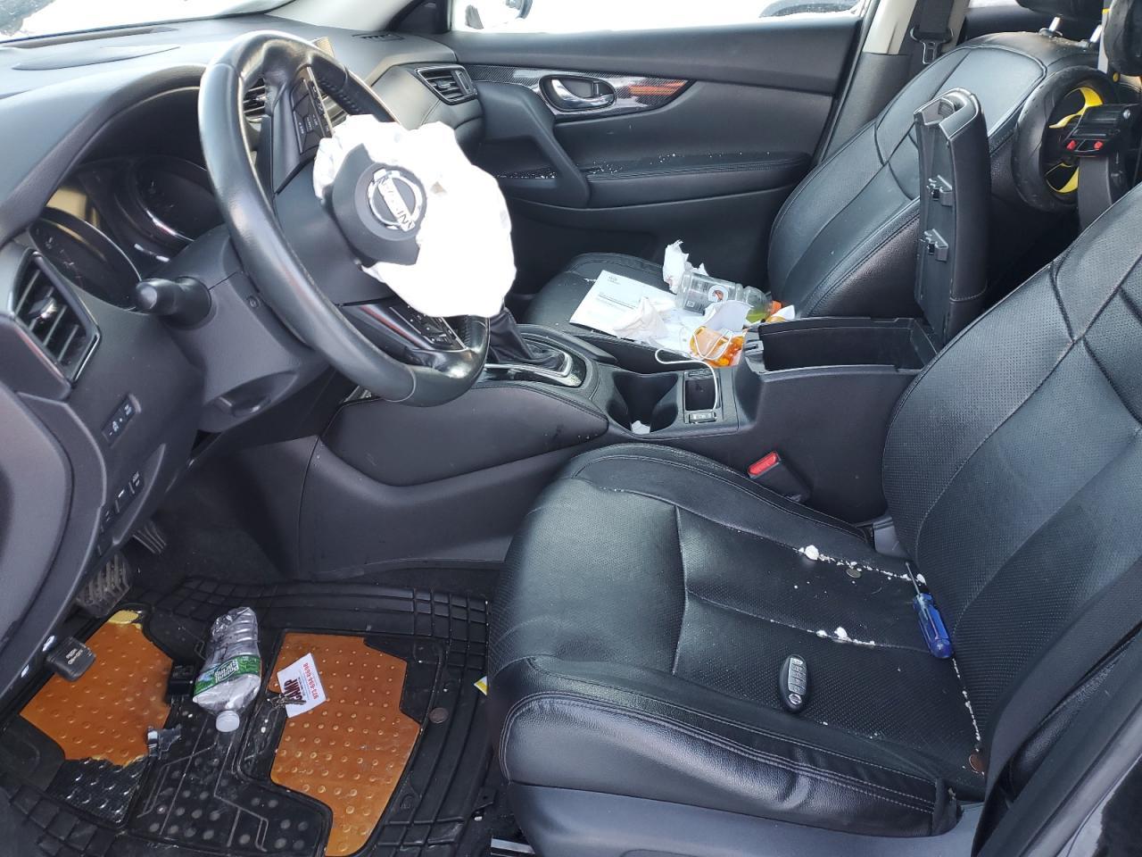 2017 NISSAN ROGUE SV - Image 7
