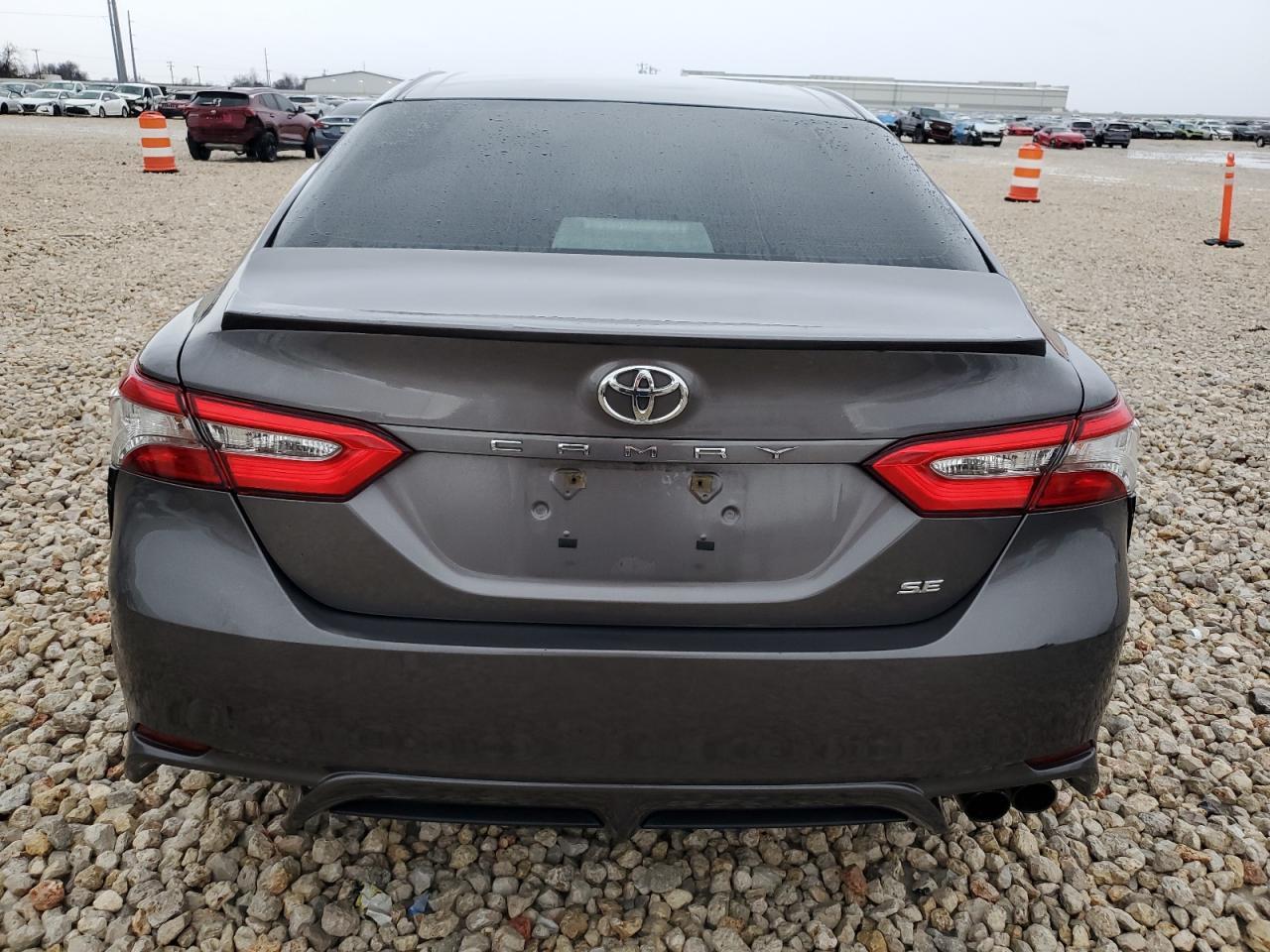 2018 TOYOTA CAMRY L - Фото 6
