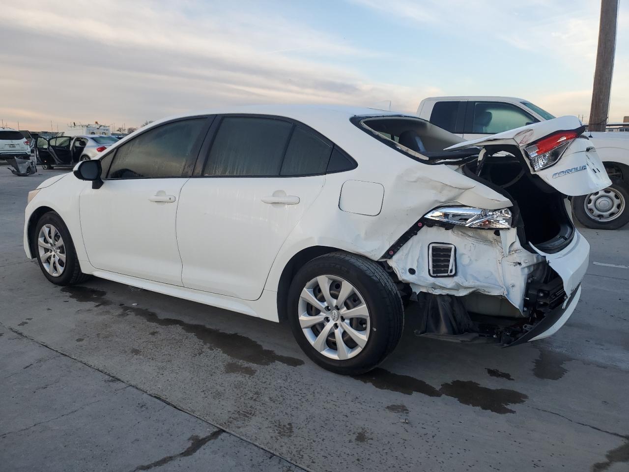 2021 TOYOTA COROLLA LE - Image 2