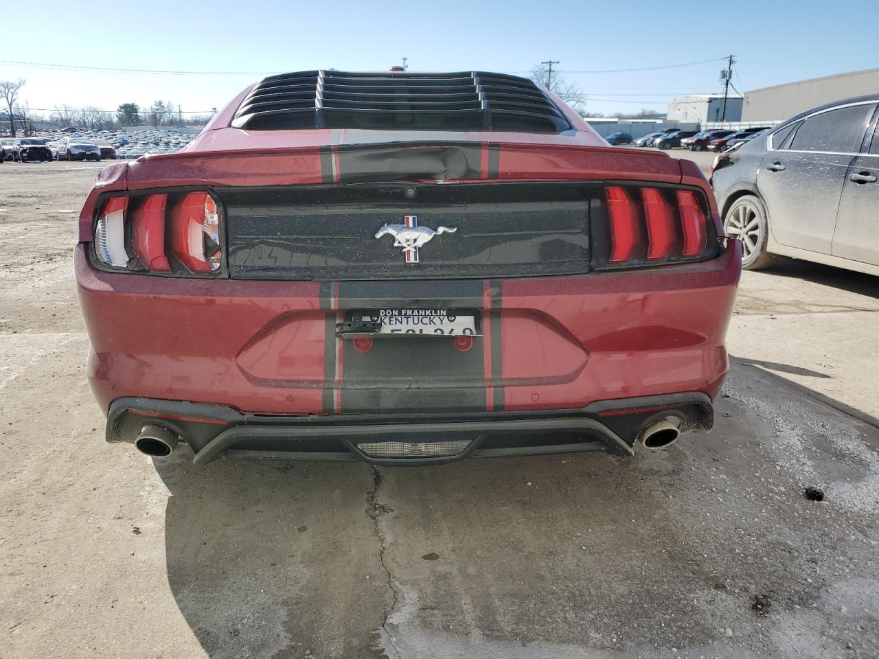 2018 FORD MUSTANG - Фото 6