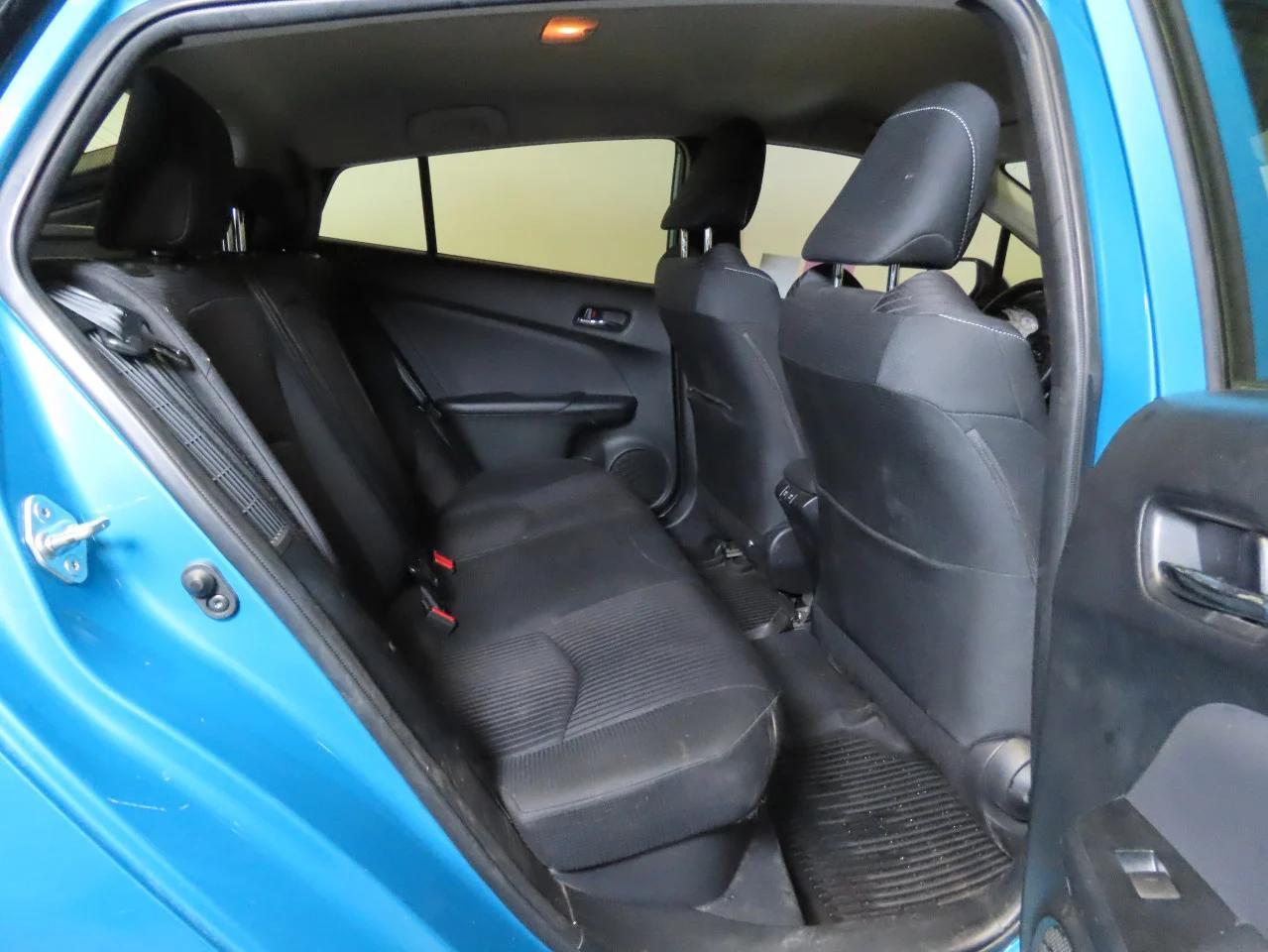 2022 TOYOTA PRIUS PRIM - Фото 6