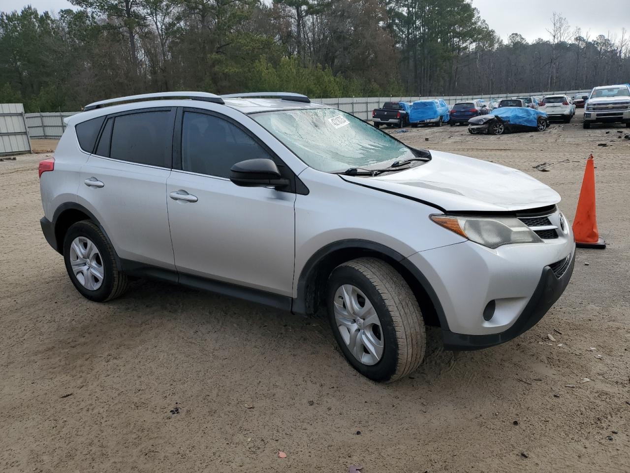 2014 TOYOTA RAV4 LE - Фото 4