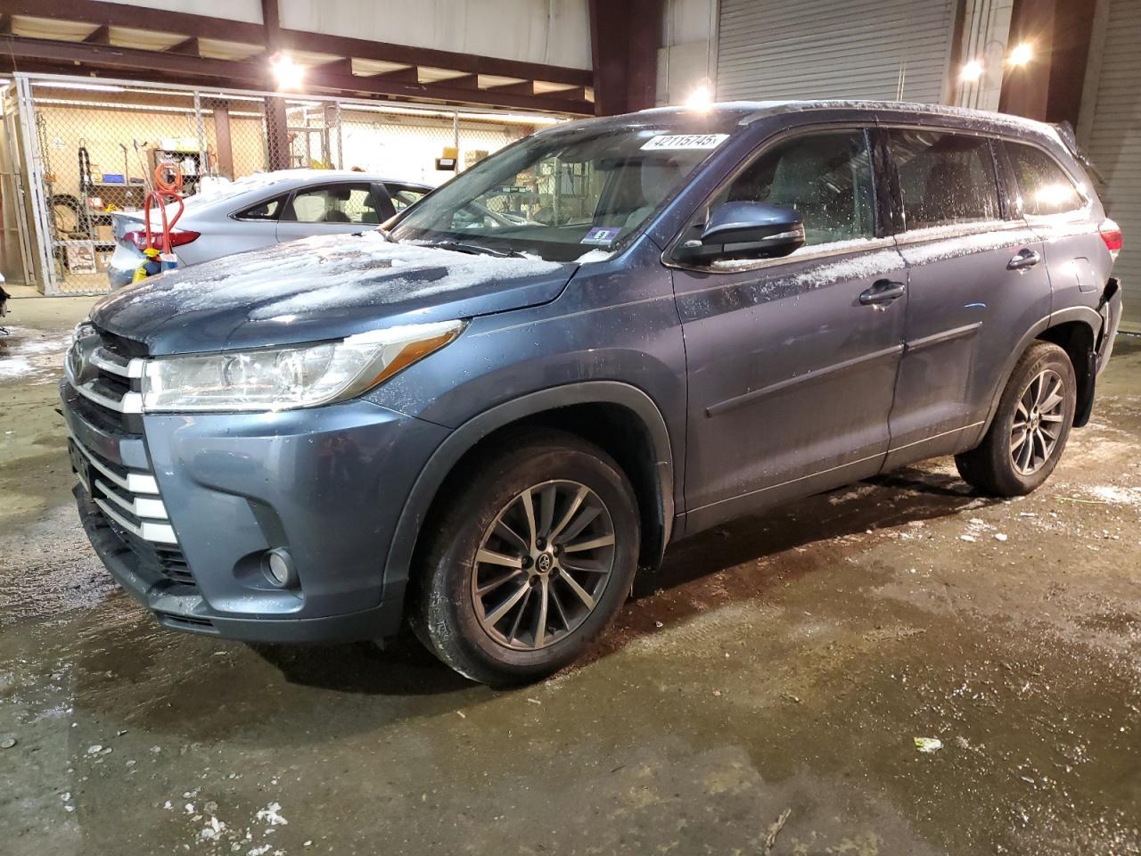 2019 TOYOTA HIGHLANDER