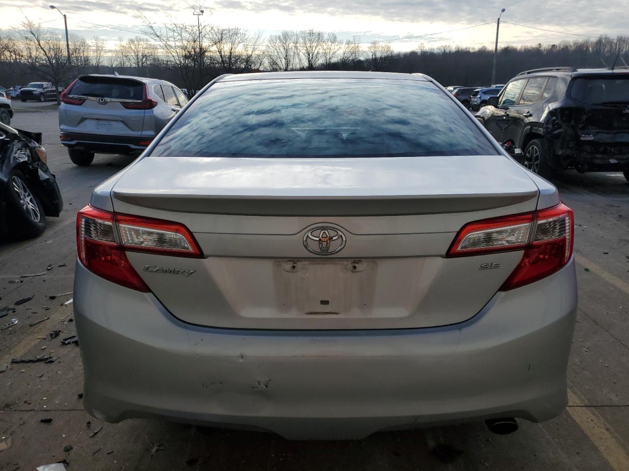 2014 TOYOTA CAMRY L - Фото 6