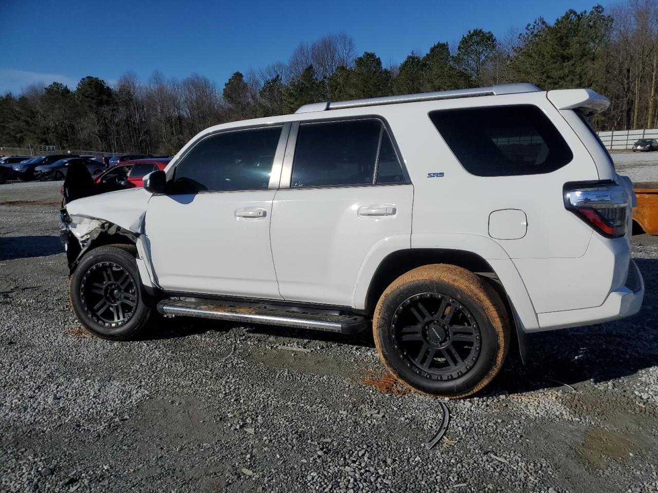2018 TOYOTA 4RUNNER SR - Image 2