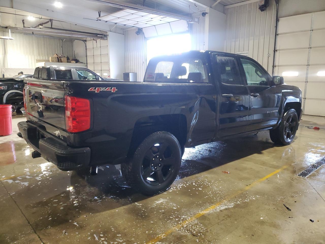2016 CHEVROLET SILVERADO - Image 3
