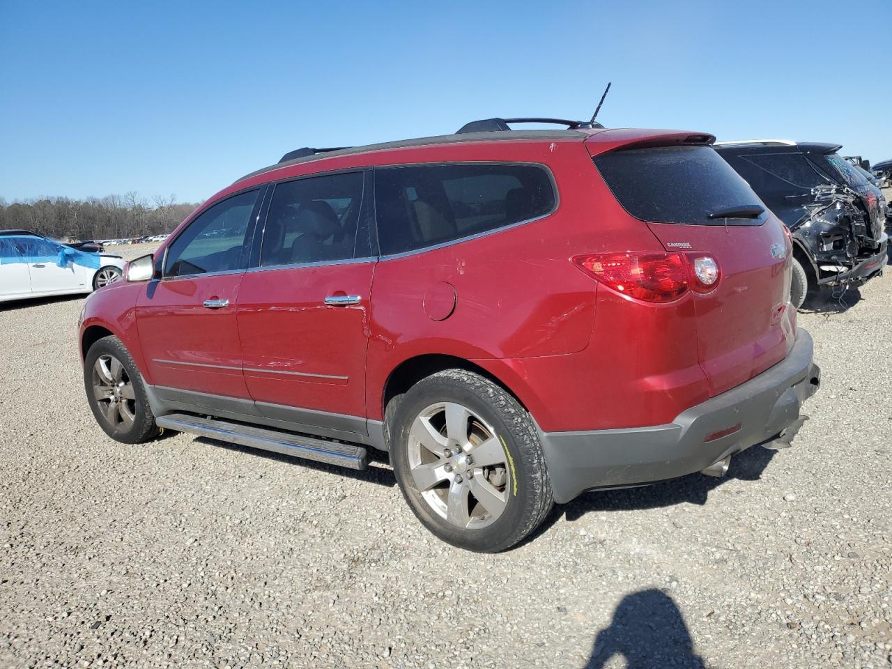 2012 CHEVROLET TRAVERSE L - Image 2