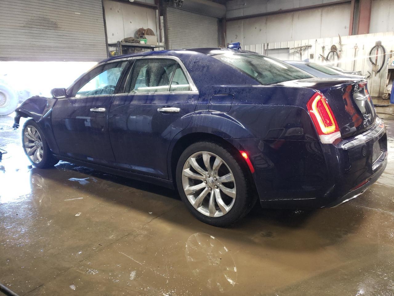 2015 CHRYSLER 300C - Image 2