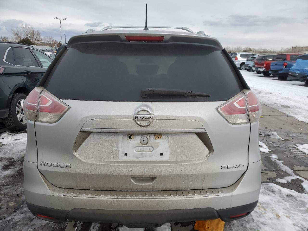2016 NISSAN ROGUE S - Image 6