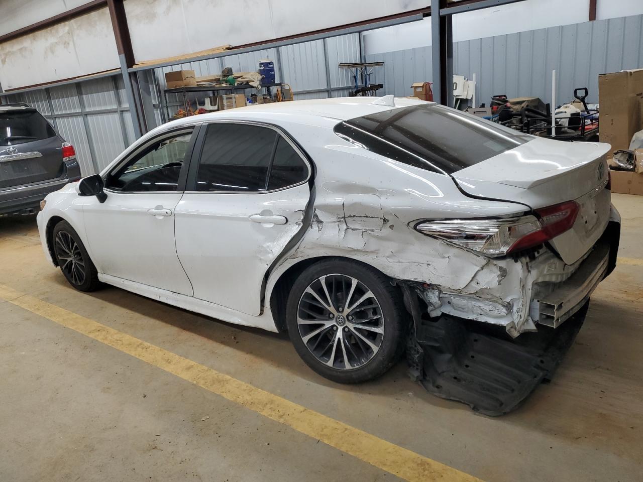 2020 TOYOTA CAMRY SE - Image 2