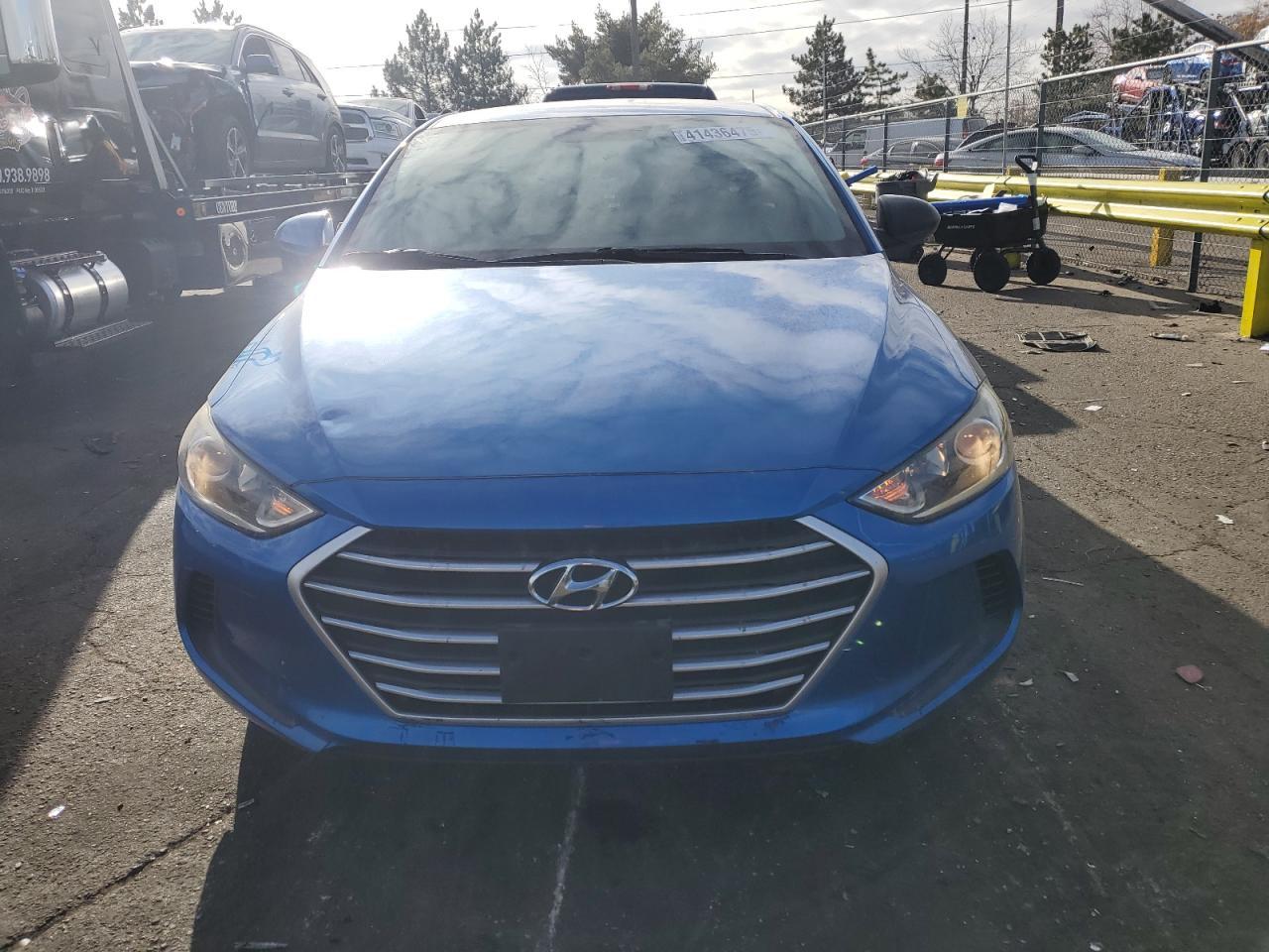 2017 HYUNDAI ELANTRA SE - Image 5
