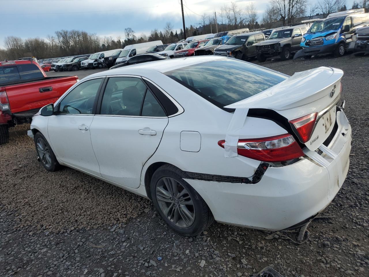 2016 TOYOTA CAMRY LE - Фото 2