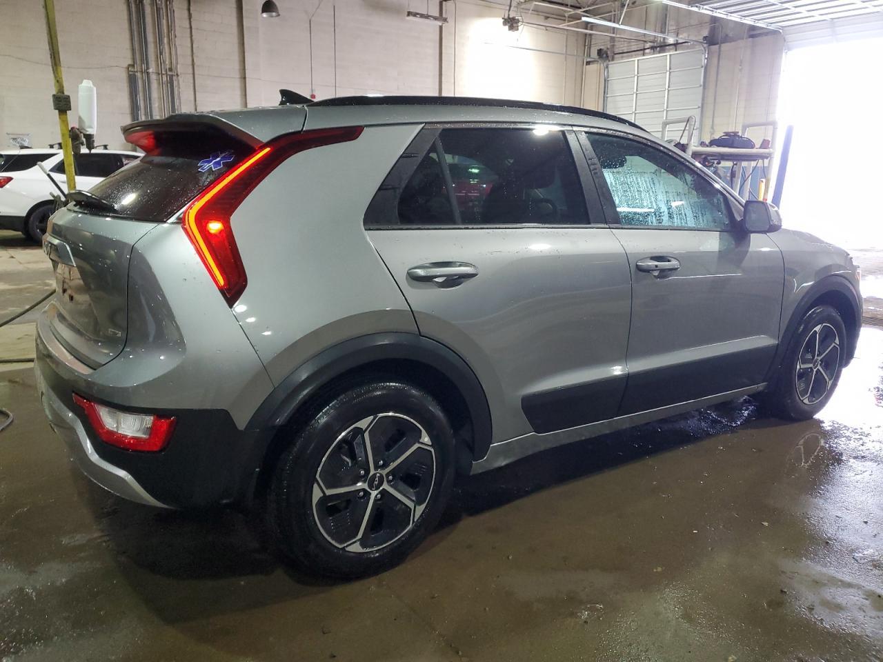 2023 KIA NIRO EX - Фото 3