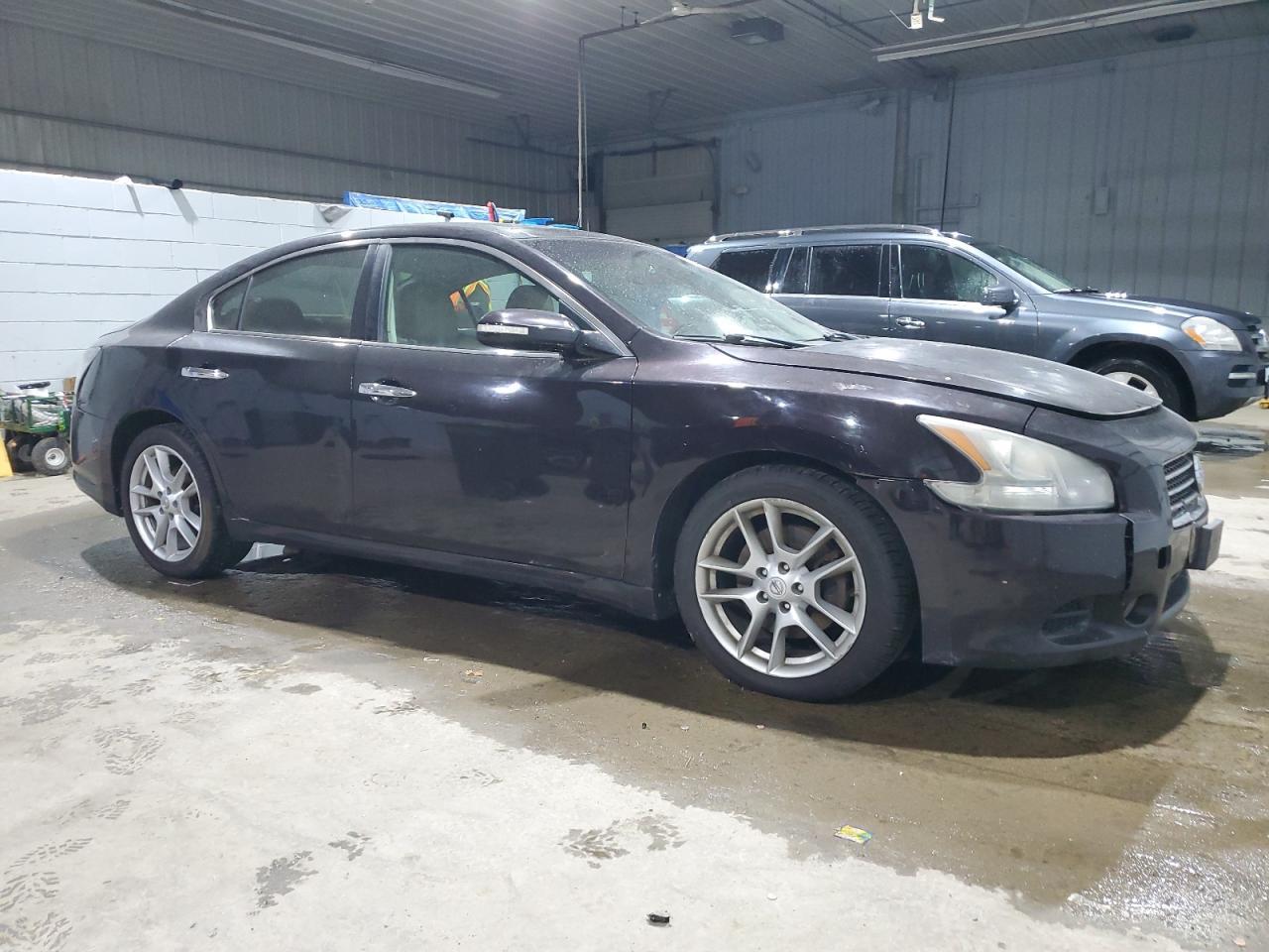 2011 NISSAN MAXIMA S - Image 4