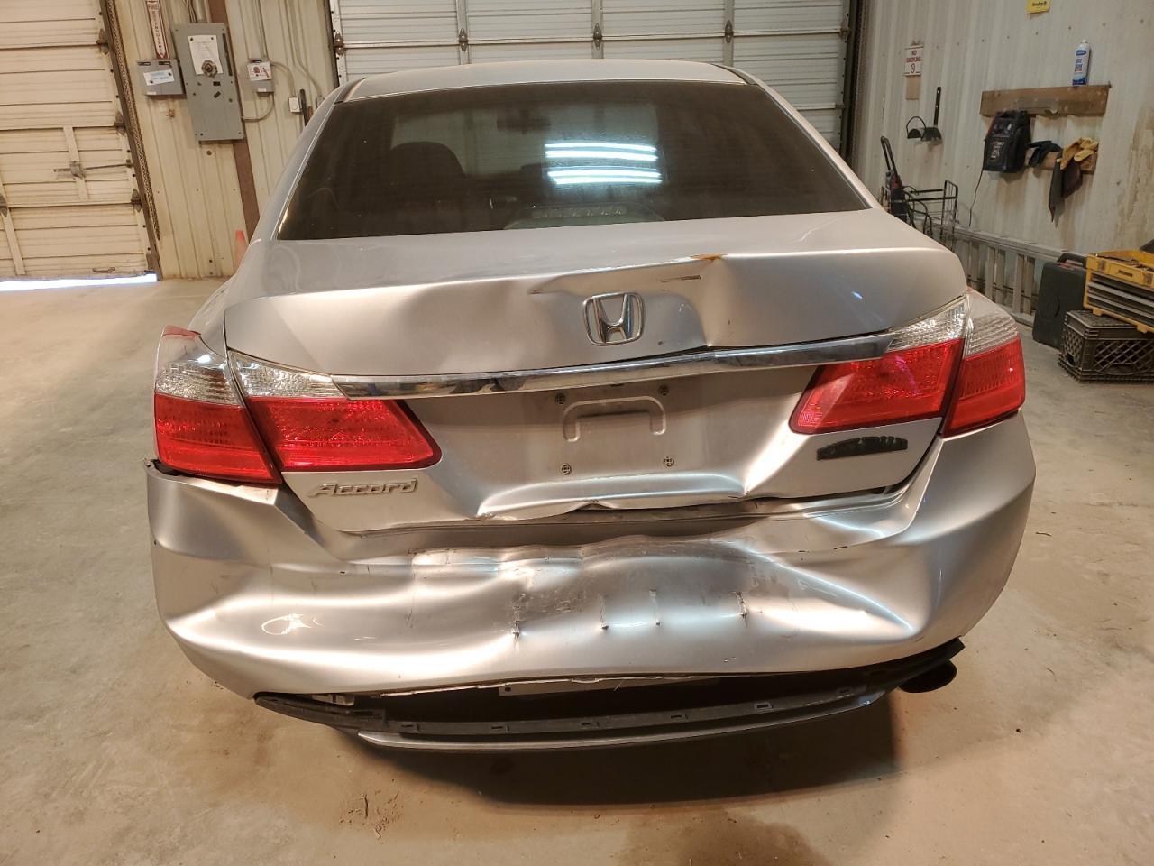 2014 HONDA ACCORD LX - Image 6