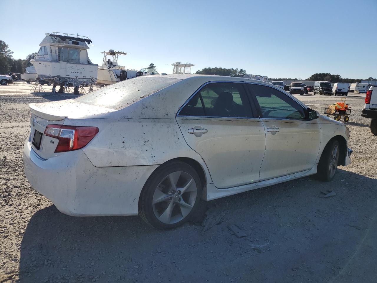 2012 TOYOTA CAMRY BASE - Фото 3