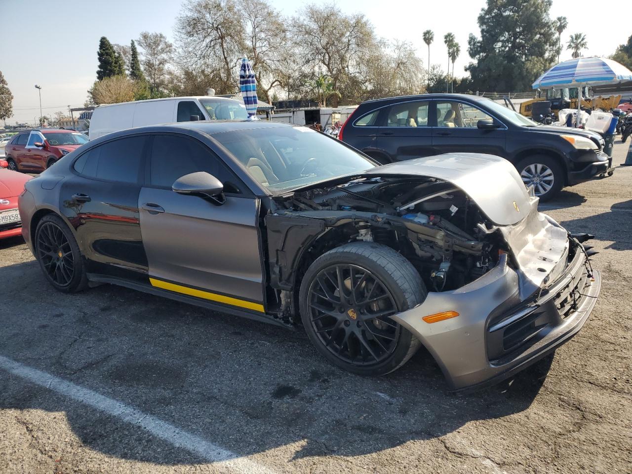 2018 PORSCHE PANAMERA 4 - Фото 4