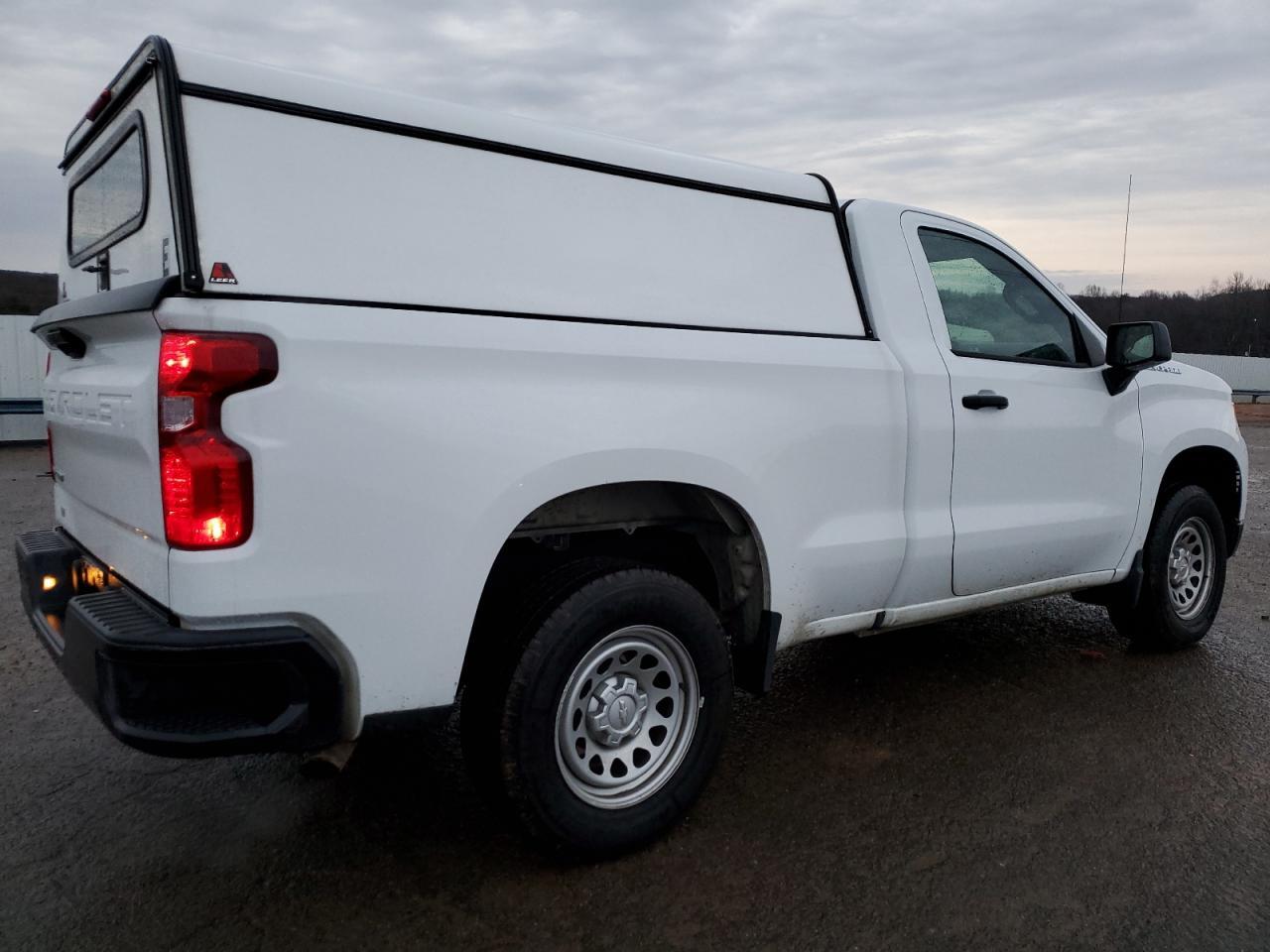 2023 CHEVROLET SILVERADO - Фото 3