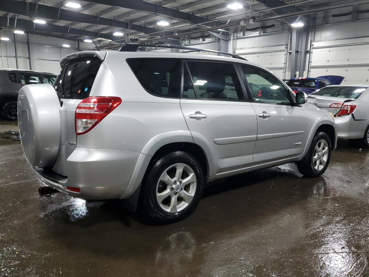 2011 TOYOTA RAV4 LIMIT - Фото 3