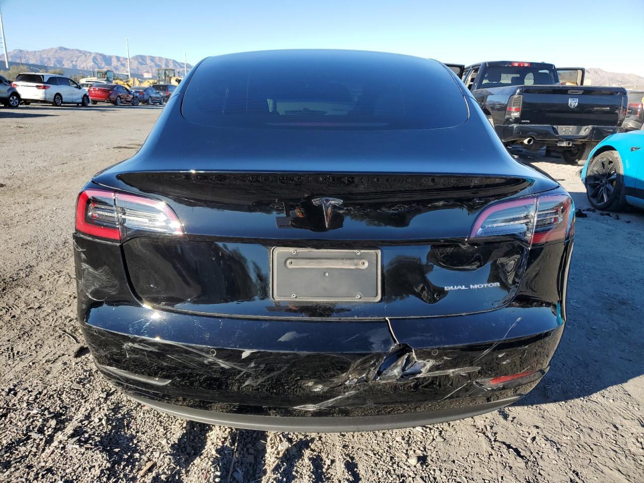 2022 TESLA MODEL 3 - Фото 6