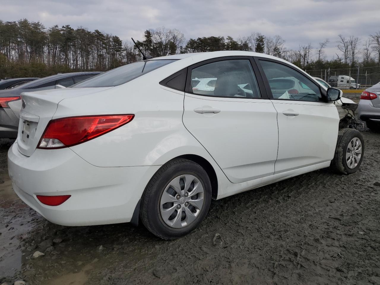 2015 HYUNDAI ACCENT GLS - Фото 3