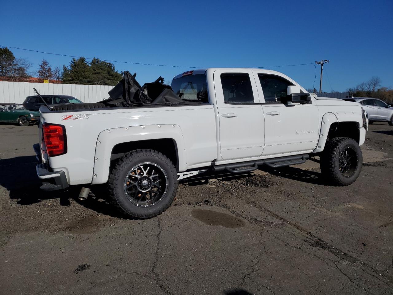 2017 CHEVROLET SILVERADO - Image 3