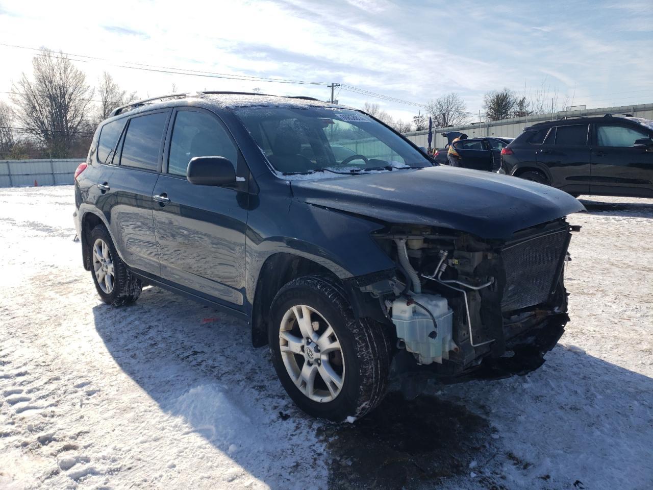 2011 TOYOTA RAV4 - Фото 4