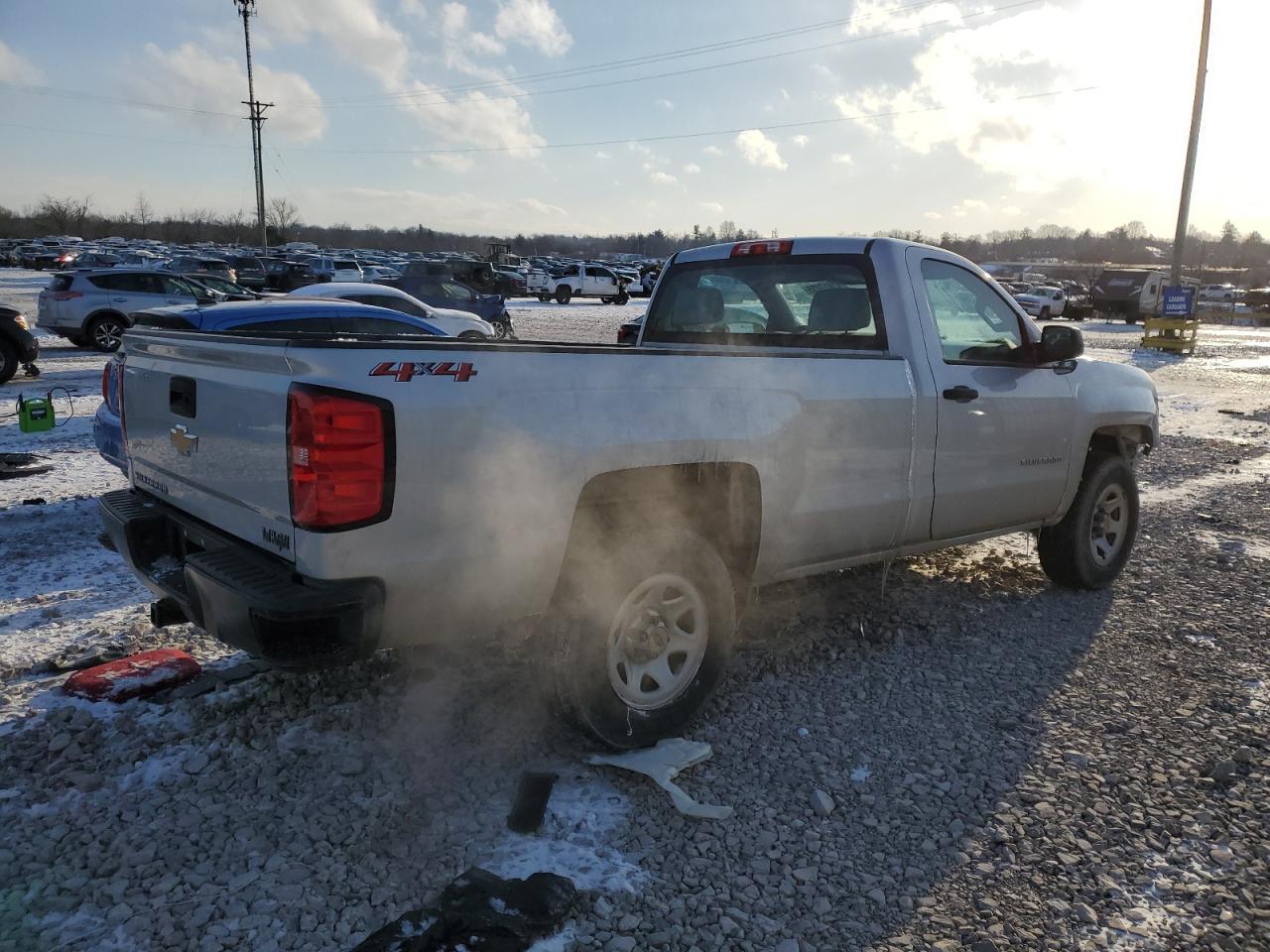 2018 CHEVROLET SILVERADO - Фото 3