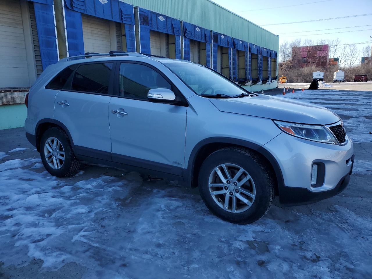 2014 KIA SORENTO LX - Image 4