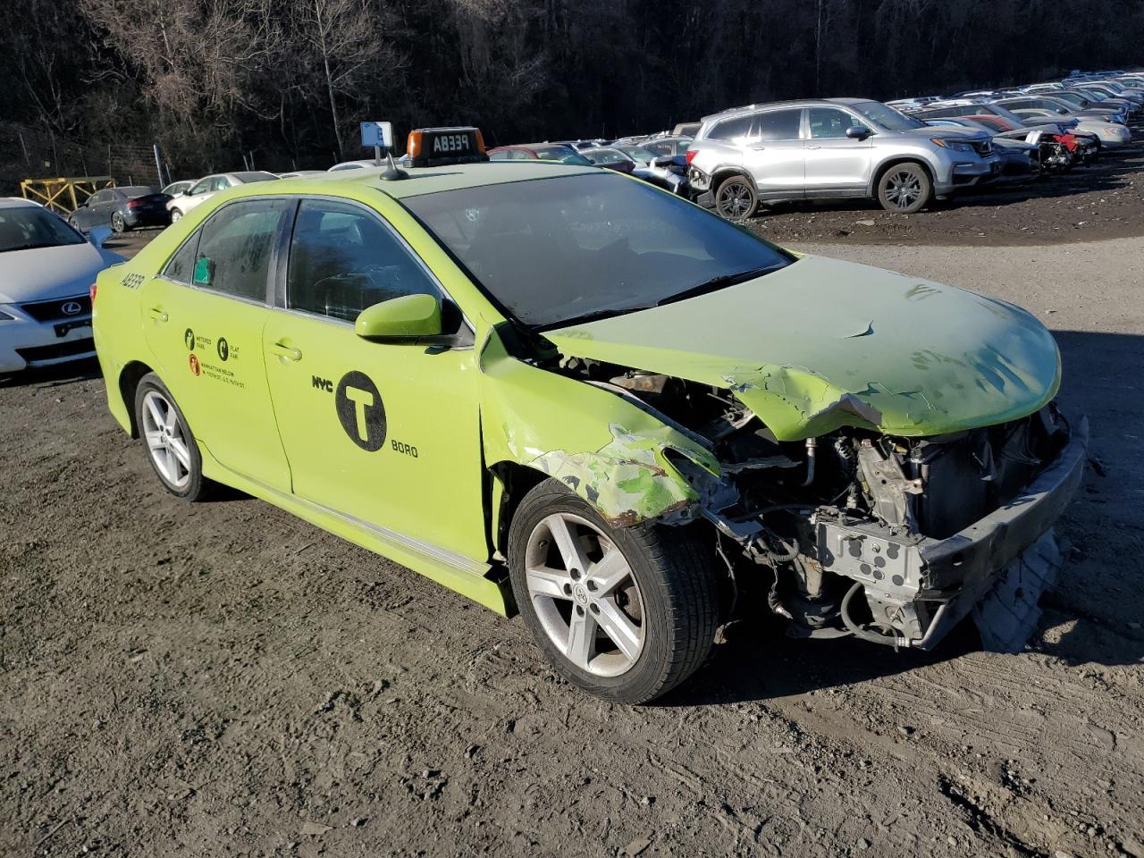 2013 TOYOTA CAMRY L - Фото 4