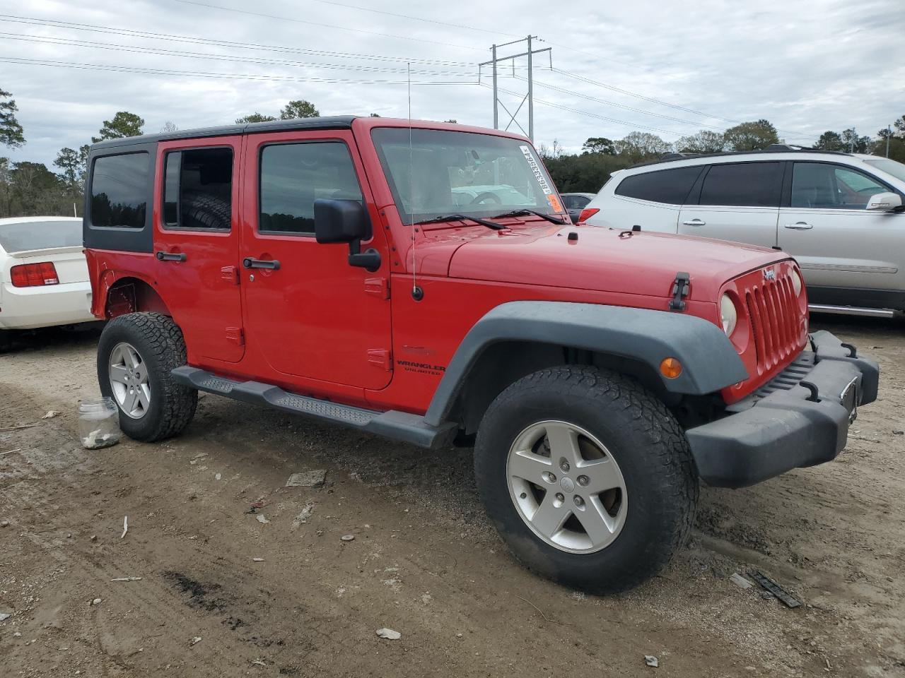 2014 JEEP WRANGLER U - Image 4