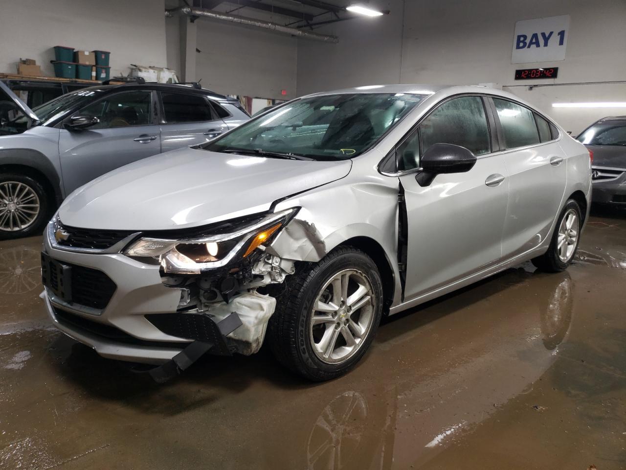 2017 CHEVROLET CRUZE LT