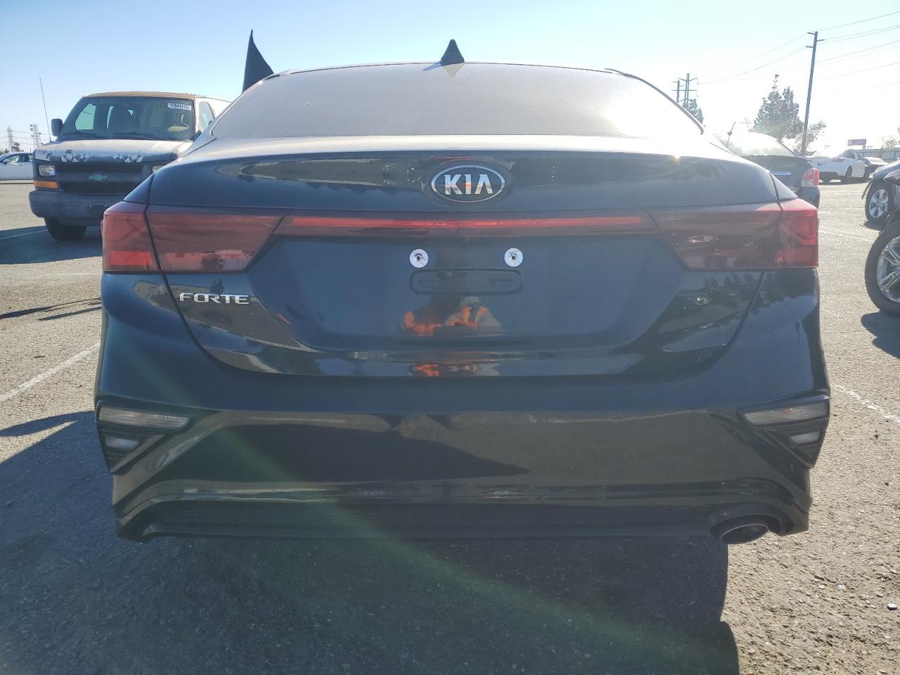 2021 KIA FORTE FE - Фото 6