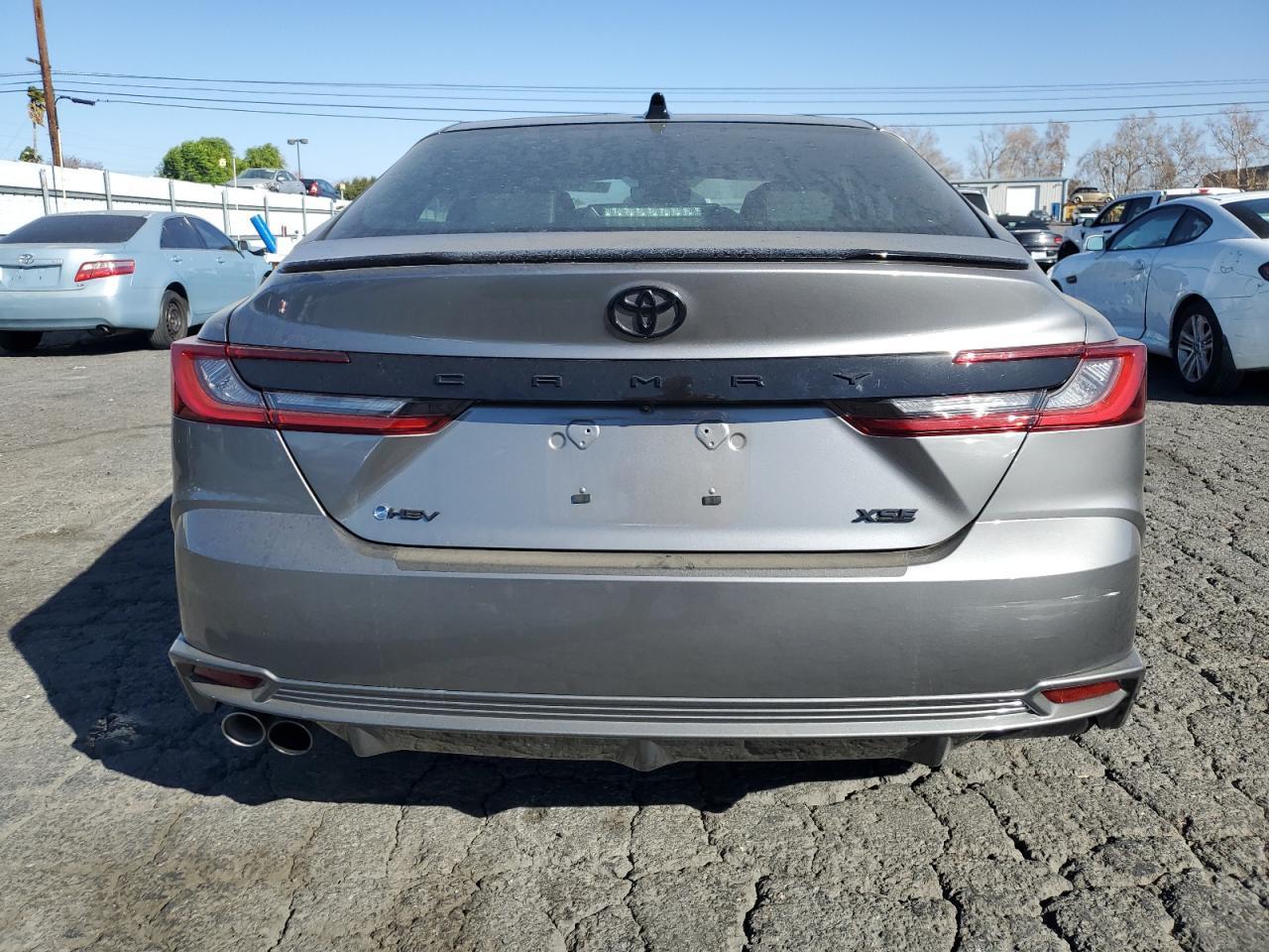 2025 TOYOTA CAMRY XSE - Фото 6