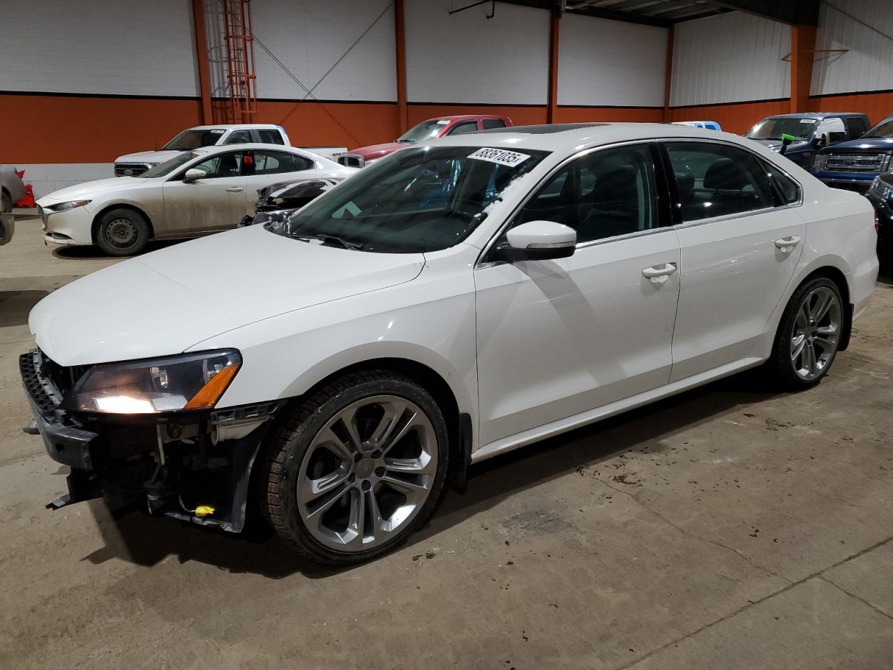 2015 VOLKSWAGEN PASSAT SE