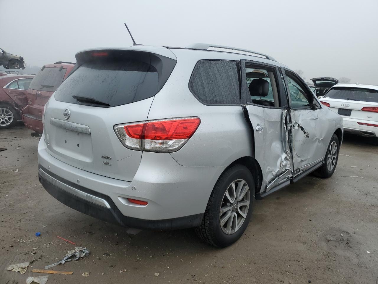 2013 NISSAN PATHFINDER - Фото 3
