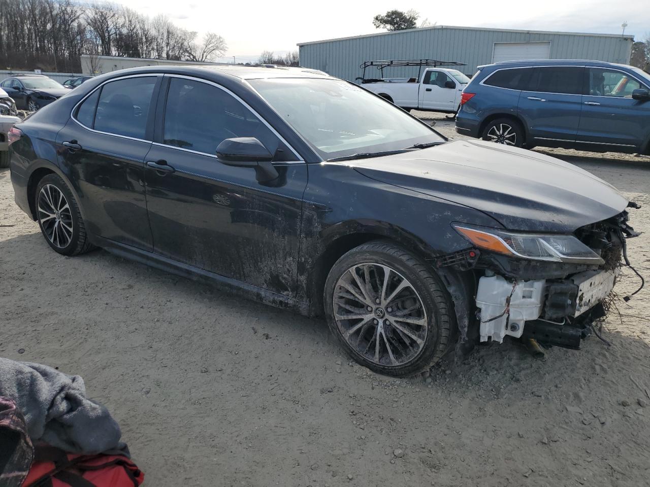 2018 TOYOTA CAMRY L - Фото 4