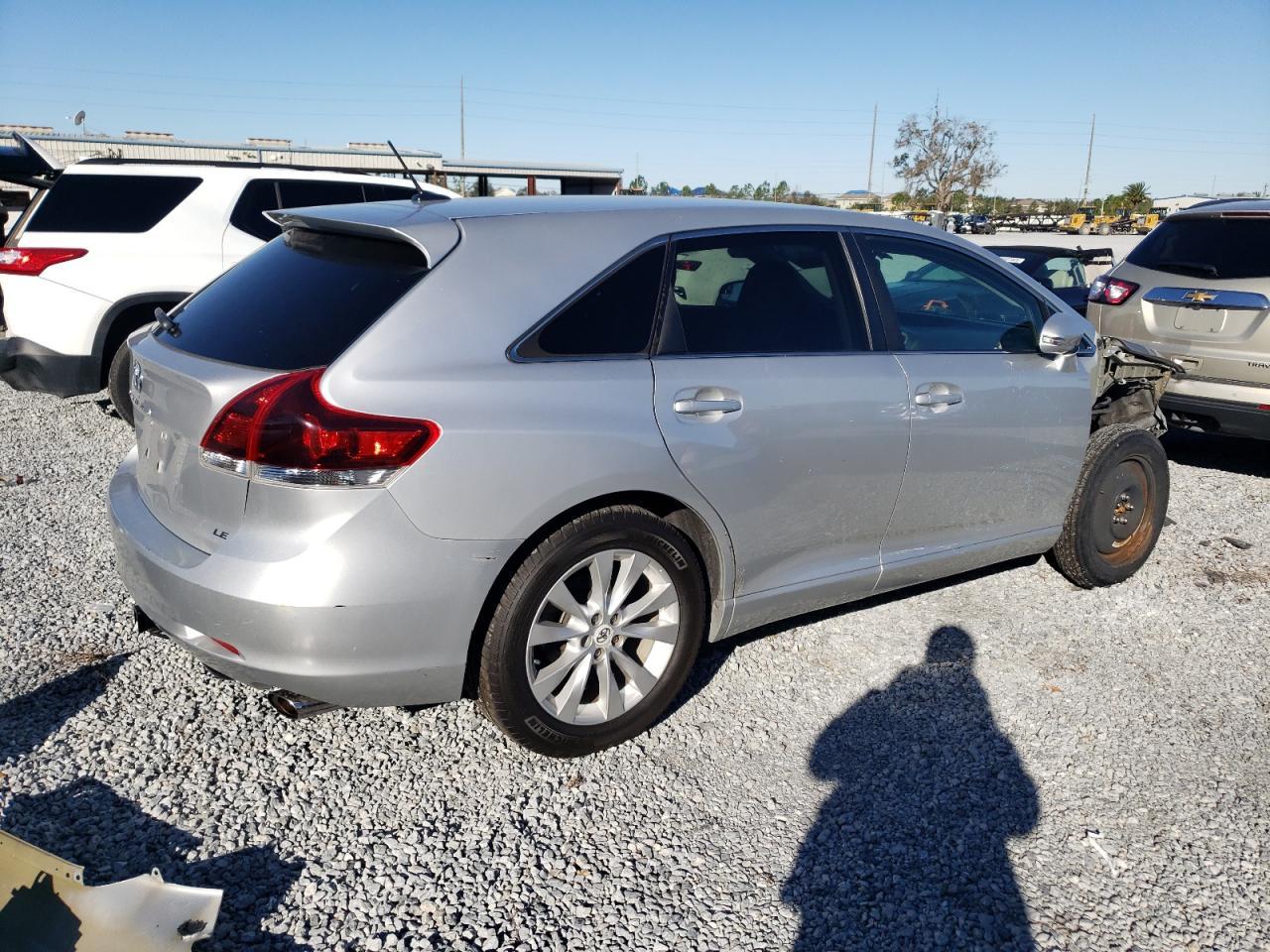2013 TOYOTA VENZA LE - Фото 3