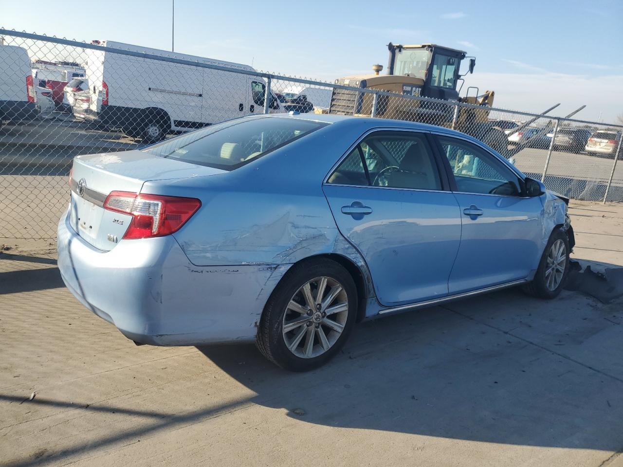 2012 TOYOTA CAMRY HYBR - Фото 3