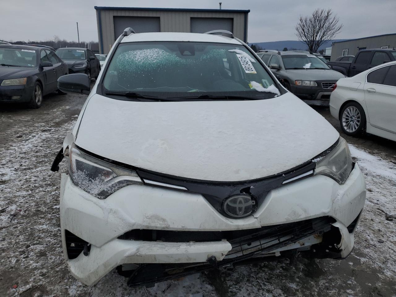 2017 TOYOTA RAV4 LE - Фото 5