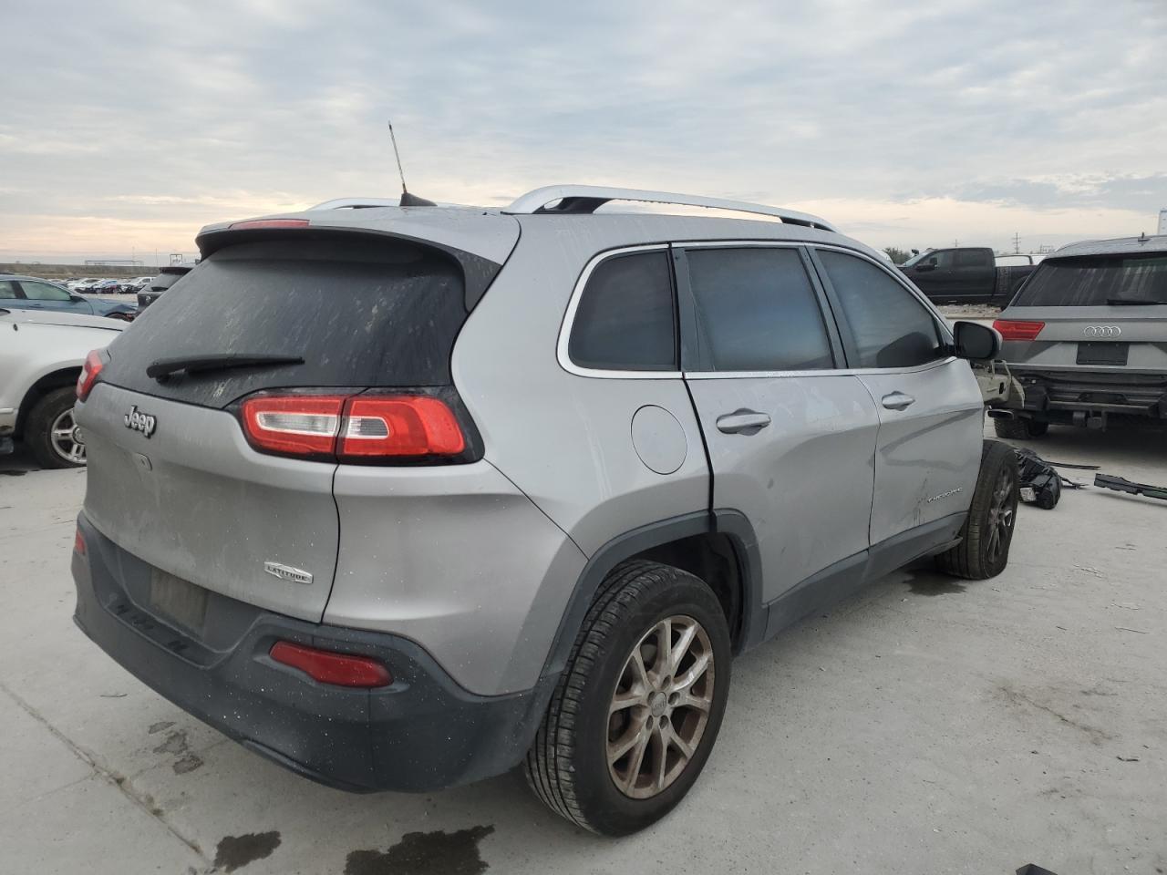 2017 JEEP CHEROKEE L - Image 3