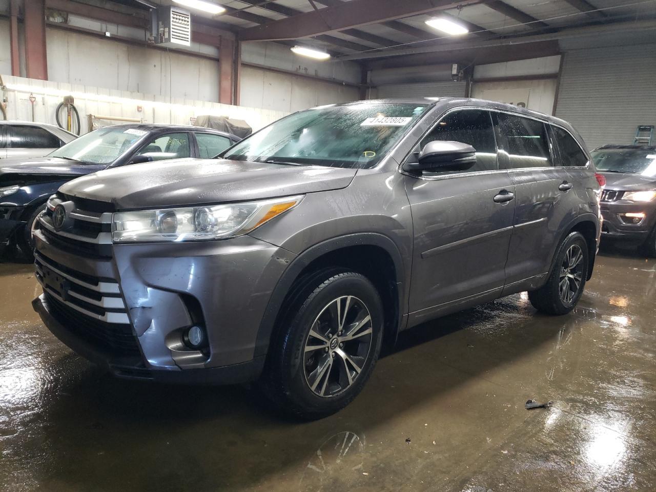 2018 TOYOTA HIGHLANDER