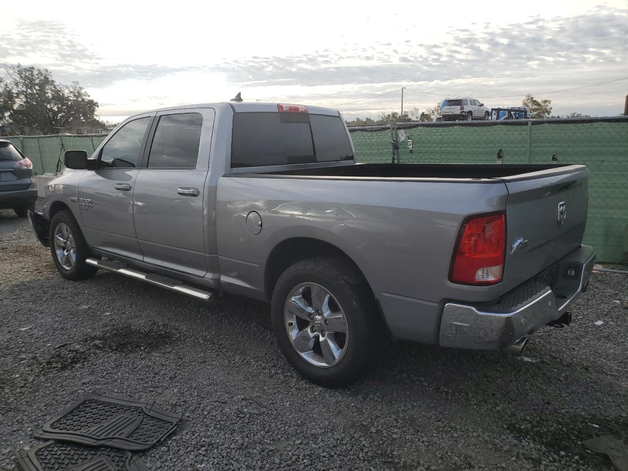 2019 RAM 1500 CLASS - Фото 2