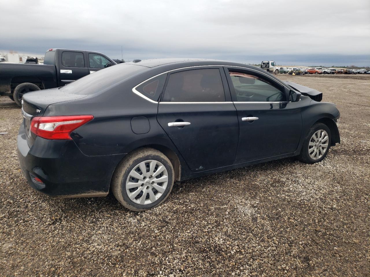 2017 NISSAN SENTRA S - Фото 3