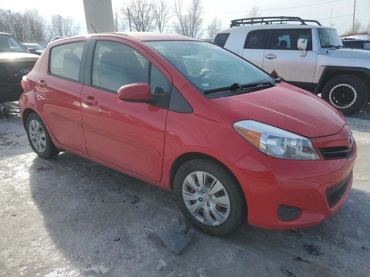 2013 TOYOTA YARIS - Фото 4