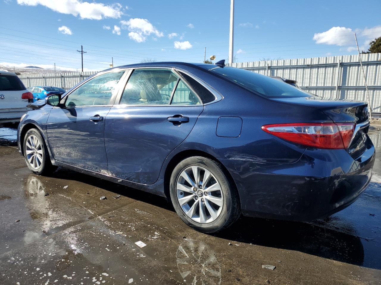 2017 TOYOTA CAMRY HYBR - Фото 2